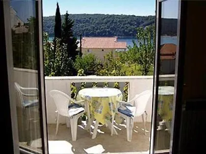 Apartment Kampor 1