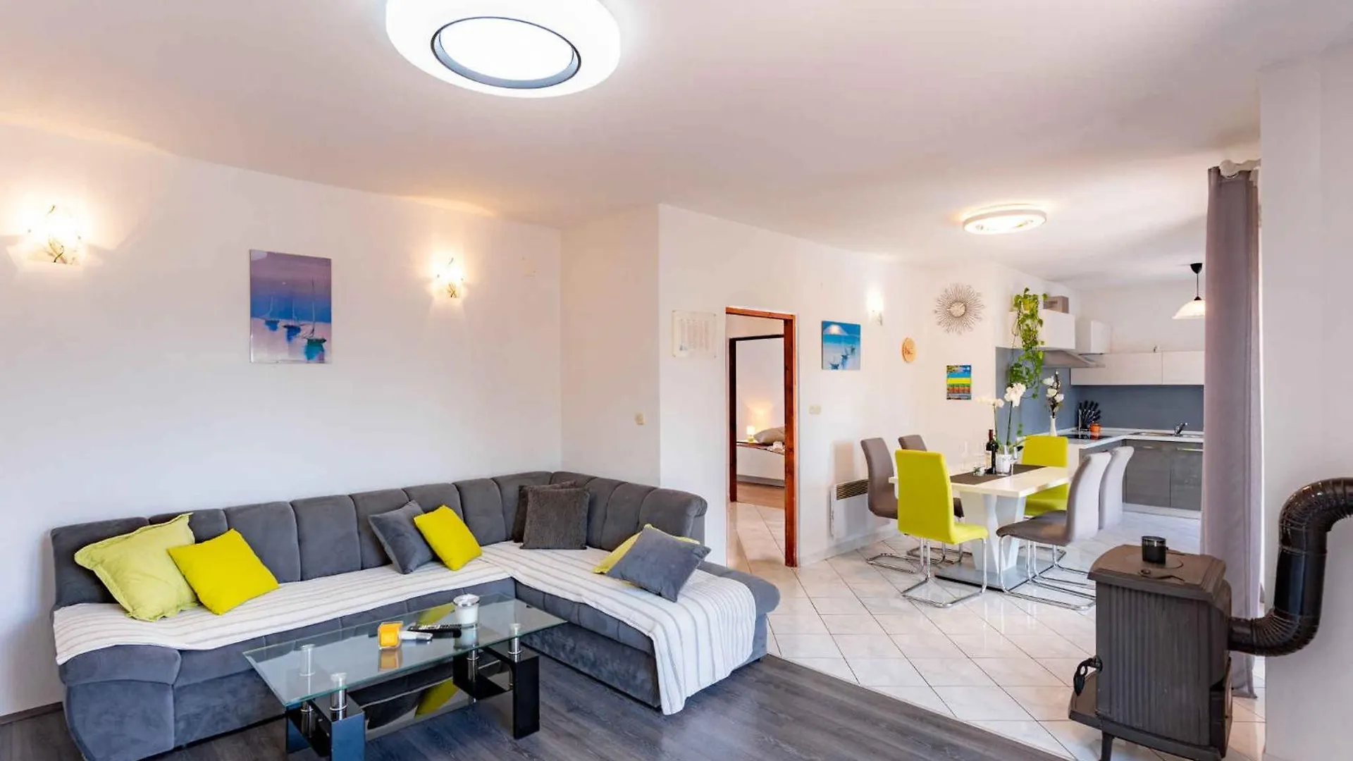 Apartment Kampor 1 0*,