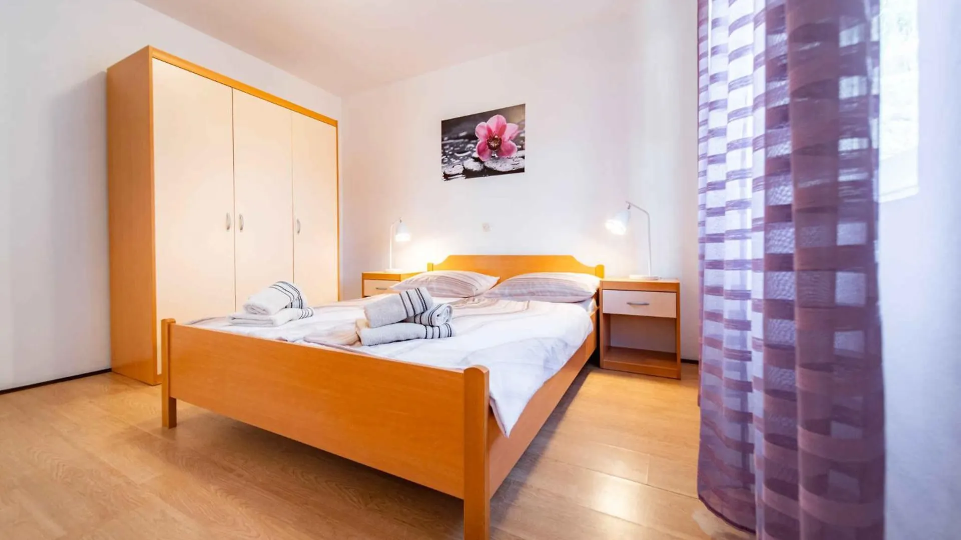 Apartment Kampor 1