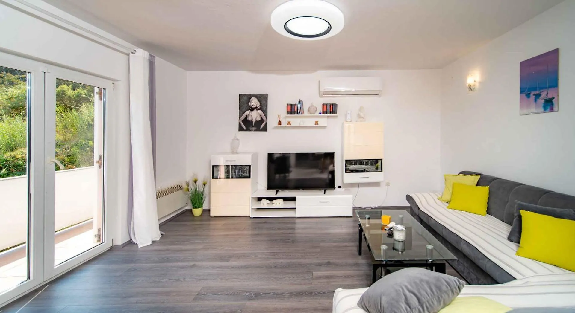 Apartment Kampor 1 Croatia