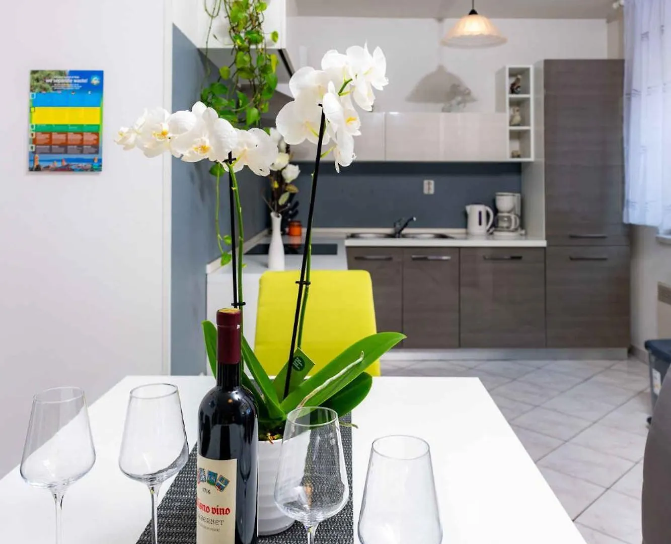 Apartment Kampor 1